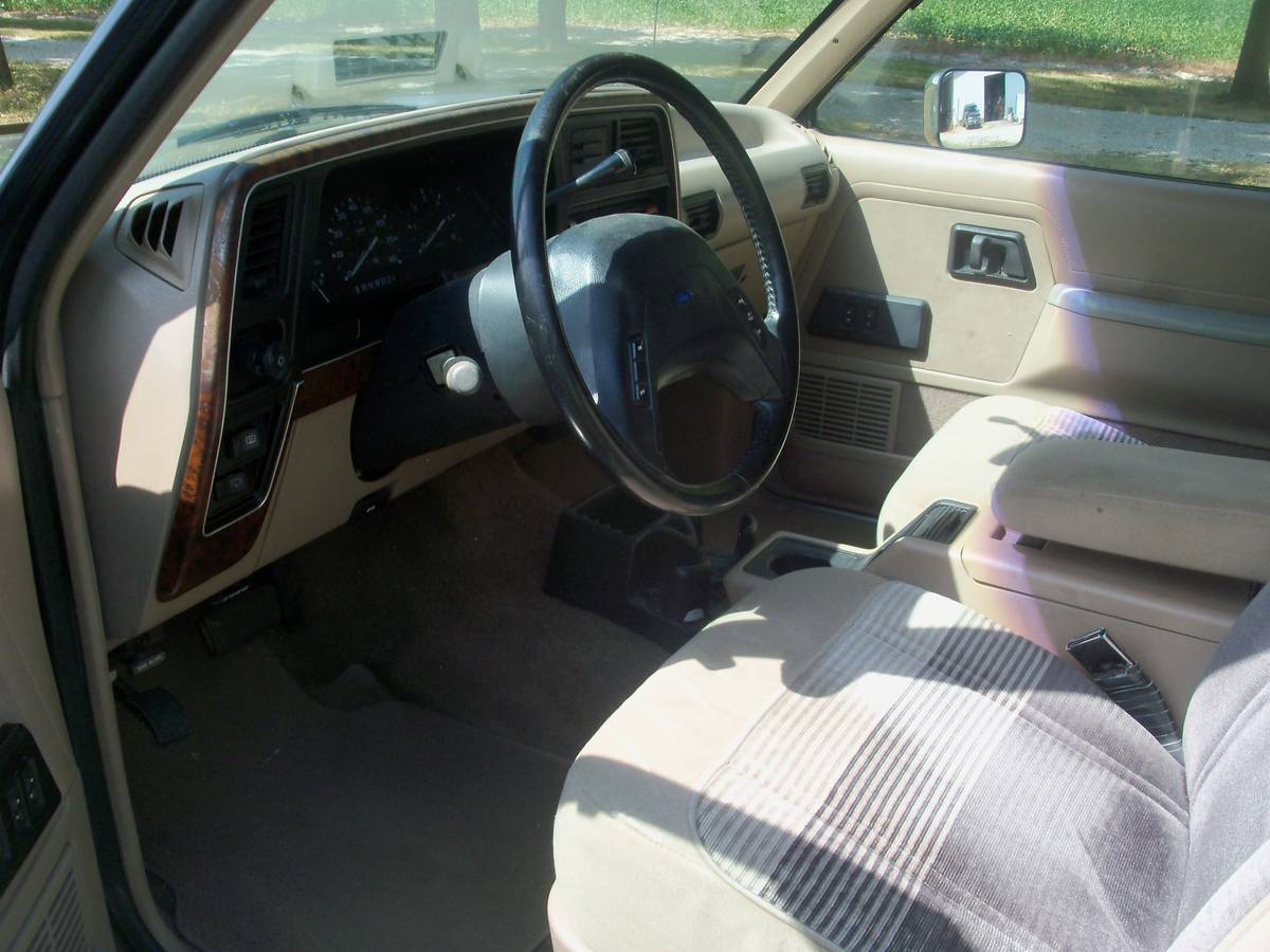 Ford-bronco-ii-1989-blue-1