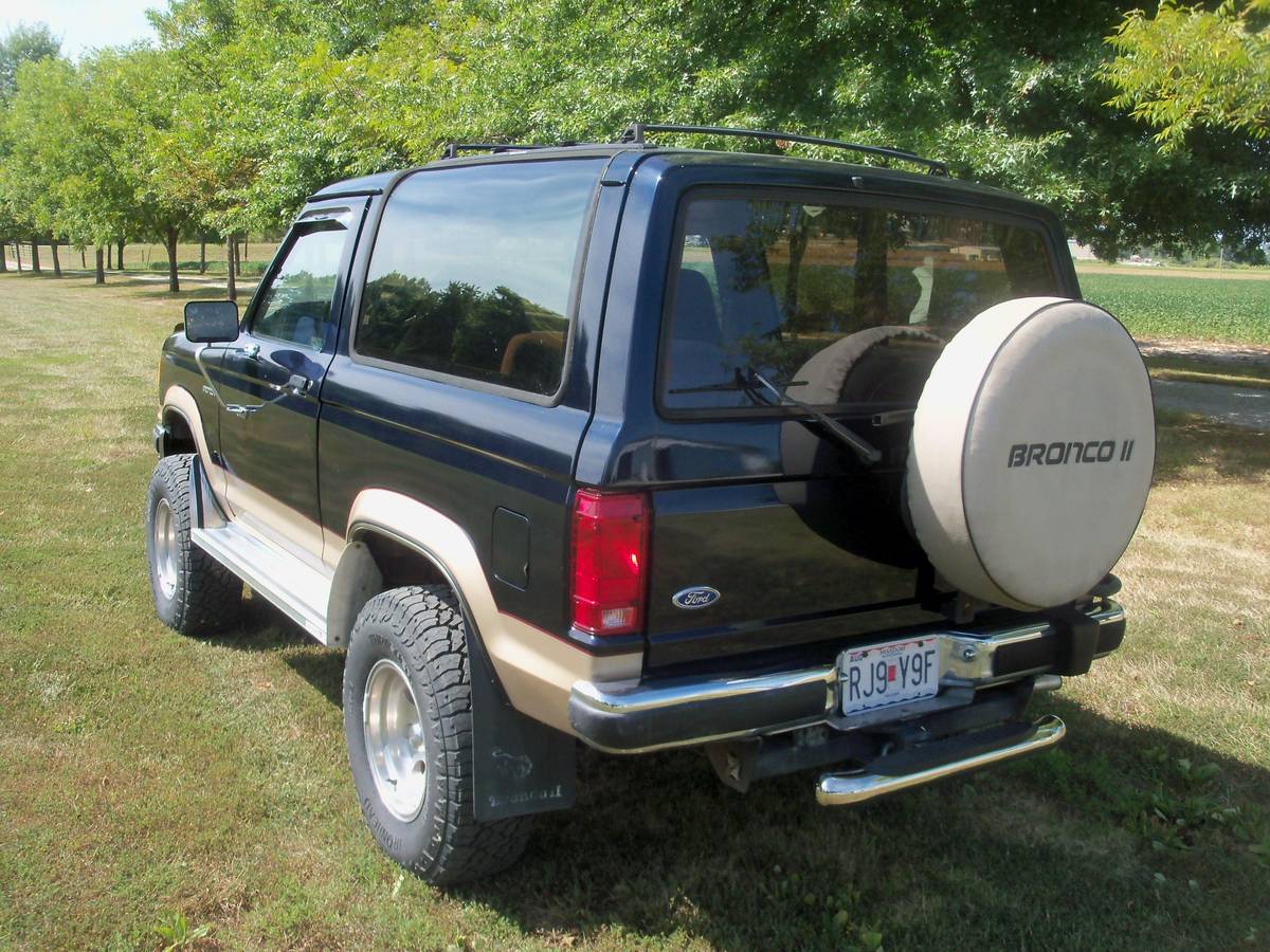 Ford-bronco-ii-1989-blue-10