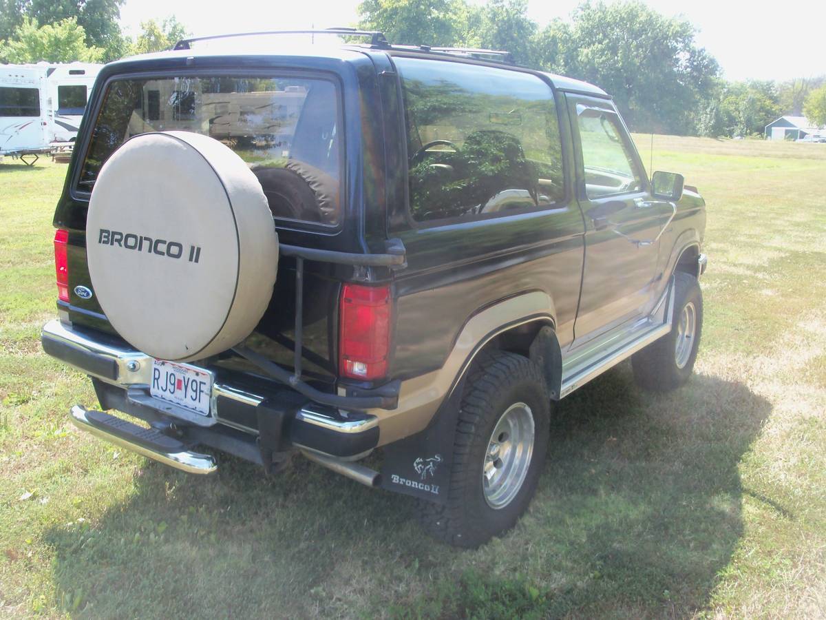 Ford-bronco-ii-1989-blue