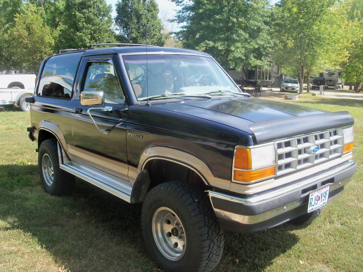 Ford-bronco-ii-1989-blue-9