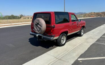 Ford-bronco-ii-xl-1986-red-10