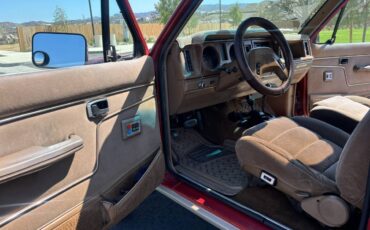 Ford-bronco-ii-xl-1986-red-14