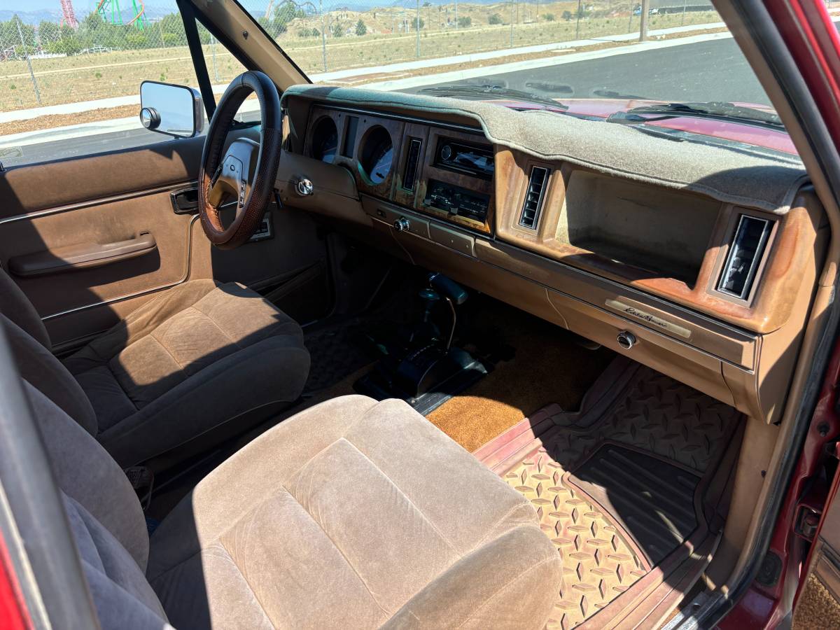 Ford-bronco-ii-xl-1986-red-15