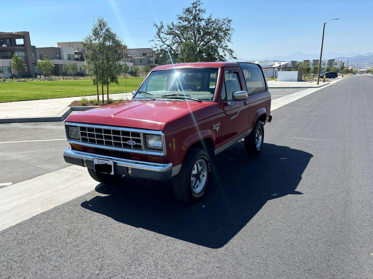Ford-bronco-ii-xl-1986-red-5