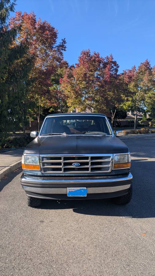 Ford-bronco-xl-1993-green-1