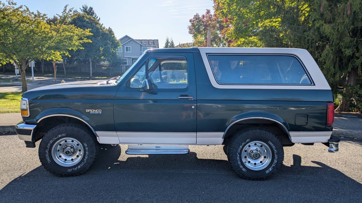 Ford-bronco-xl-1993-green-3