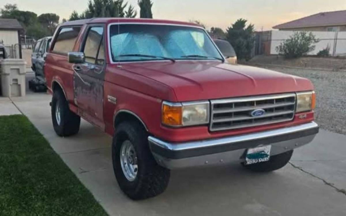 Ford-bronco-xlt-1989-red-8
