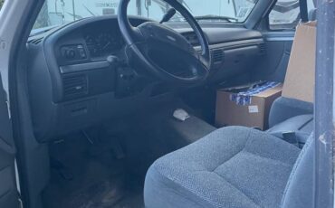Ford-bronco-xlt-1993-white-14