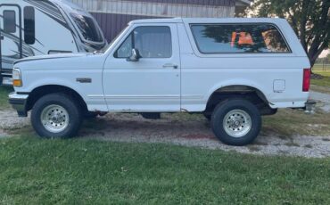 Ford-bronco-xlt-1993-white-26