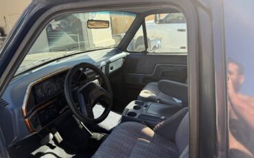 Ford-bronco-xlt-4x4-1989-blue-13