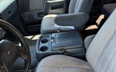 Ford-bronco-xlt-4x4-1989-blue-9