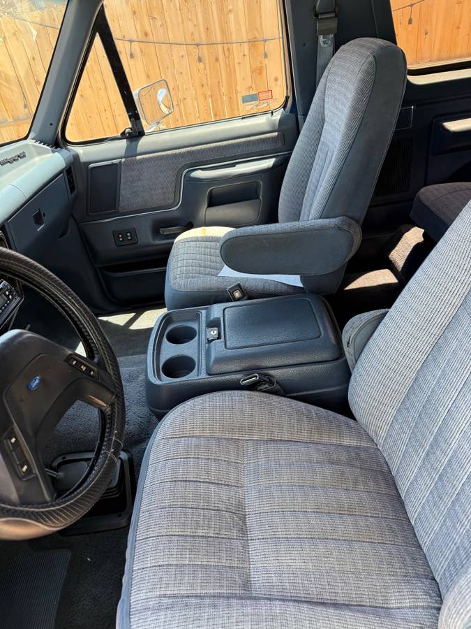 Ford-bronco-xlt-4x4-1989-blue-9