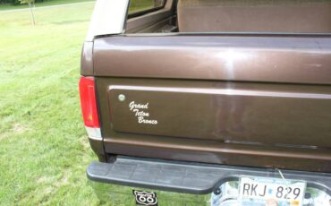 Ford-bronco-xlt-lariat-1989-11