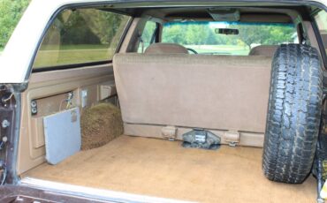 Ford-bronco-xlt-lariat-1989-3