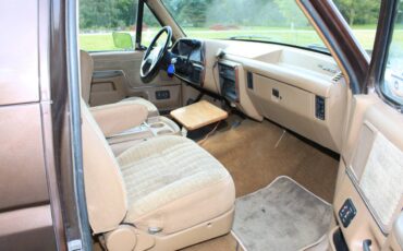 Ford-bronco-xlt-lariat-1989-5