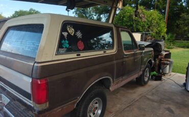 Ford-bronco.-1990-brown-10