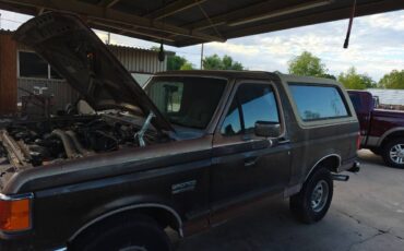Ford-bronco.-1990-brown-4