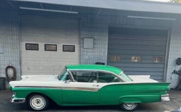 Ford-club-victoria-1957-green-20