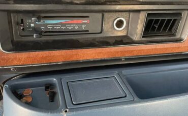 Ford-club-wagon-xlt-1987-brown-14