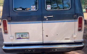 Ford-club-wagon-xlt-1987-brown-6
