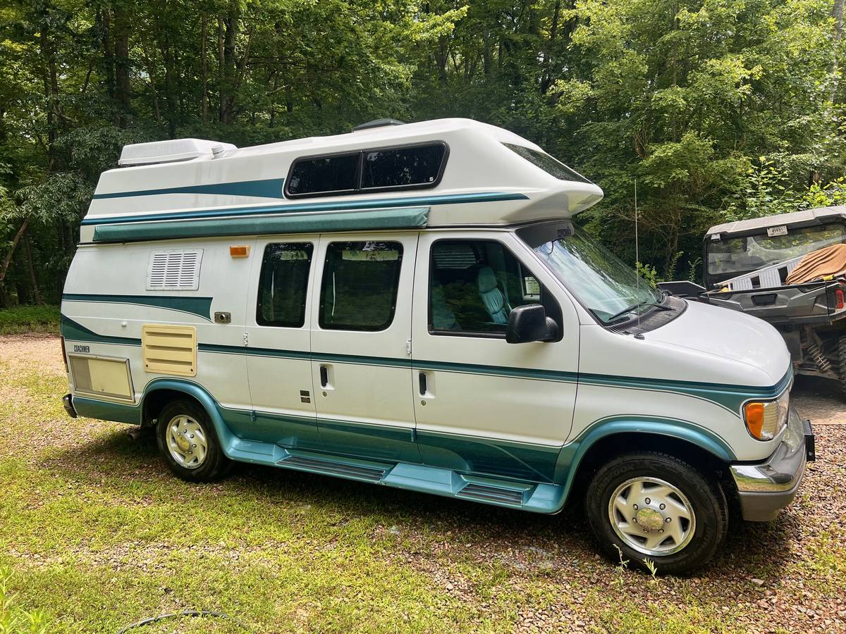 Ford-coachmen-conversion-camper-van-1996-white-13