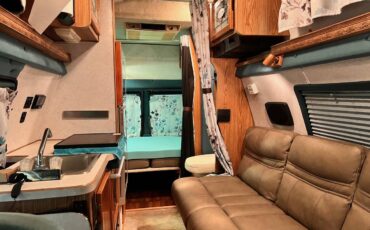 Ford-coachmen-conversion-camper-van-1996-white-2