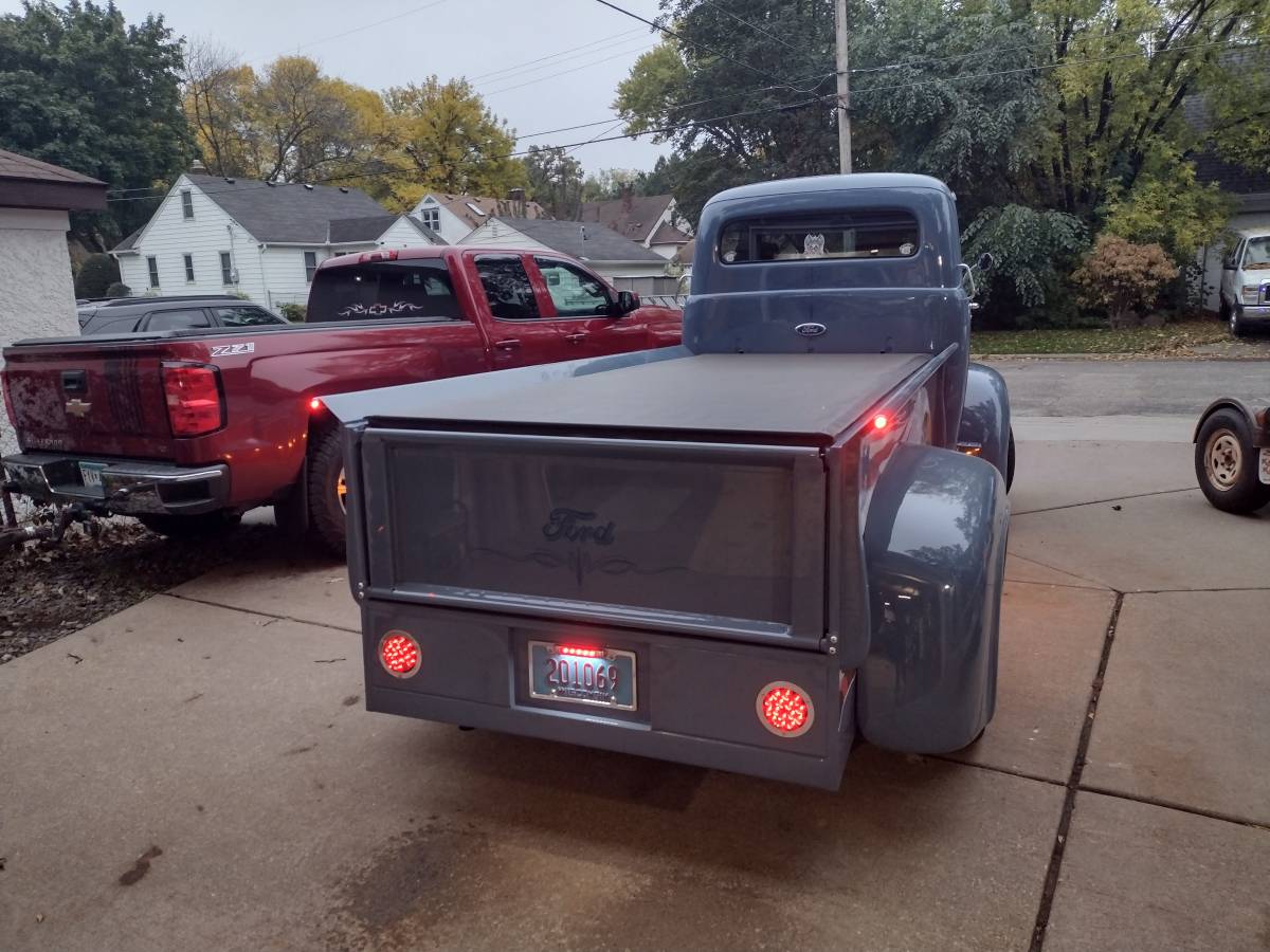 Ford-coe-1952-blue-3