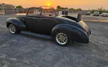 Ford-convertible-1939-black-16