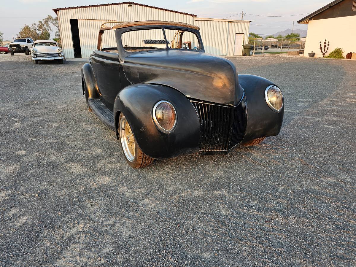 Ford-convertible-1939-black-19