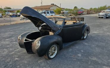 Ford-convertible-1939-black-2