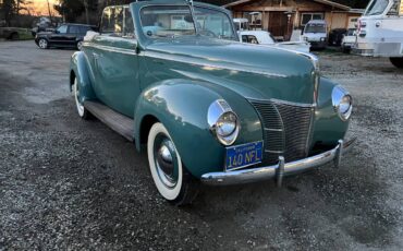 Ford-convertible-1940-1