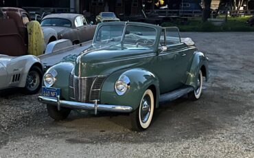 Ford-convertible-1940
