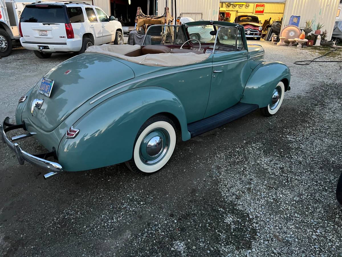 Ford-convertible-1940-5