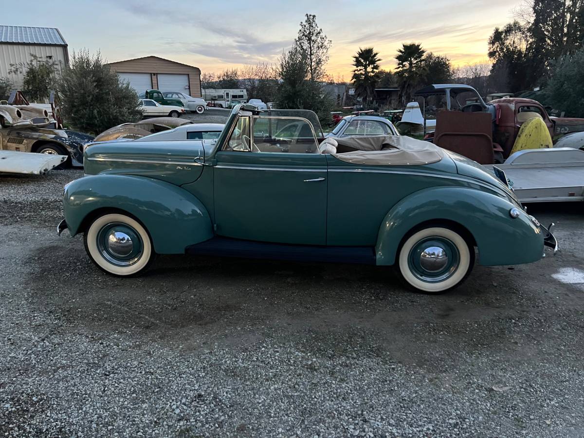Ford-convertible-1940-7