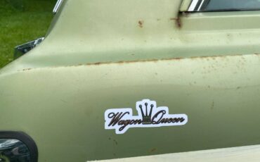 Ford-country-sedan-1969-green-10