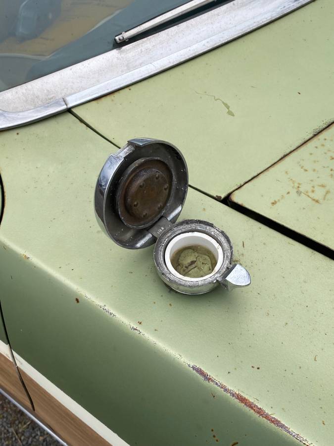 Ford-country-sedan-1969-green-15