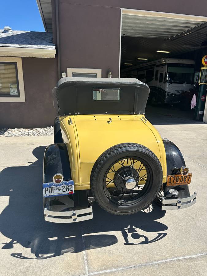 Ford-coup-1931-yellow-1