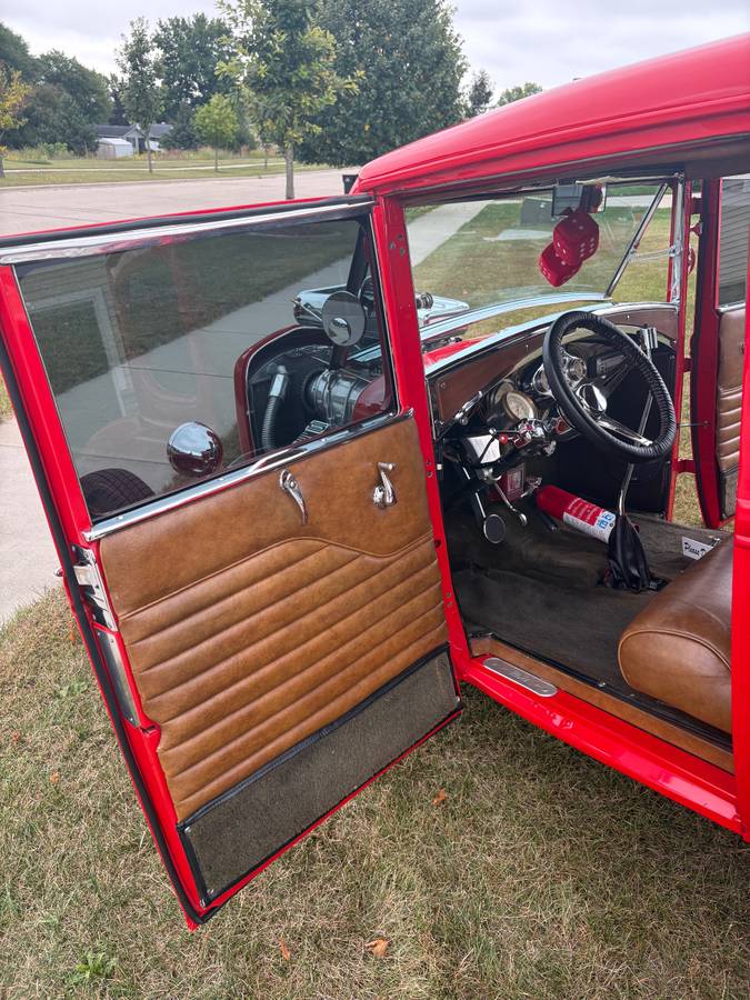 Ford-coupe-1930-red-10