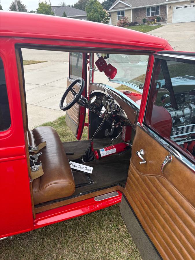 Ford-coupe-1930-red-11