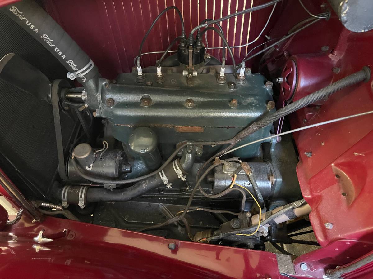 Ford-coupe-1932-red-2