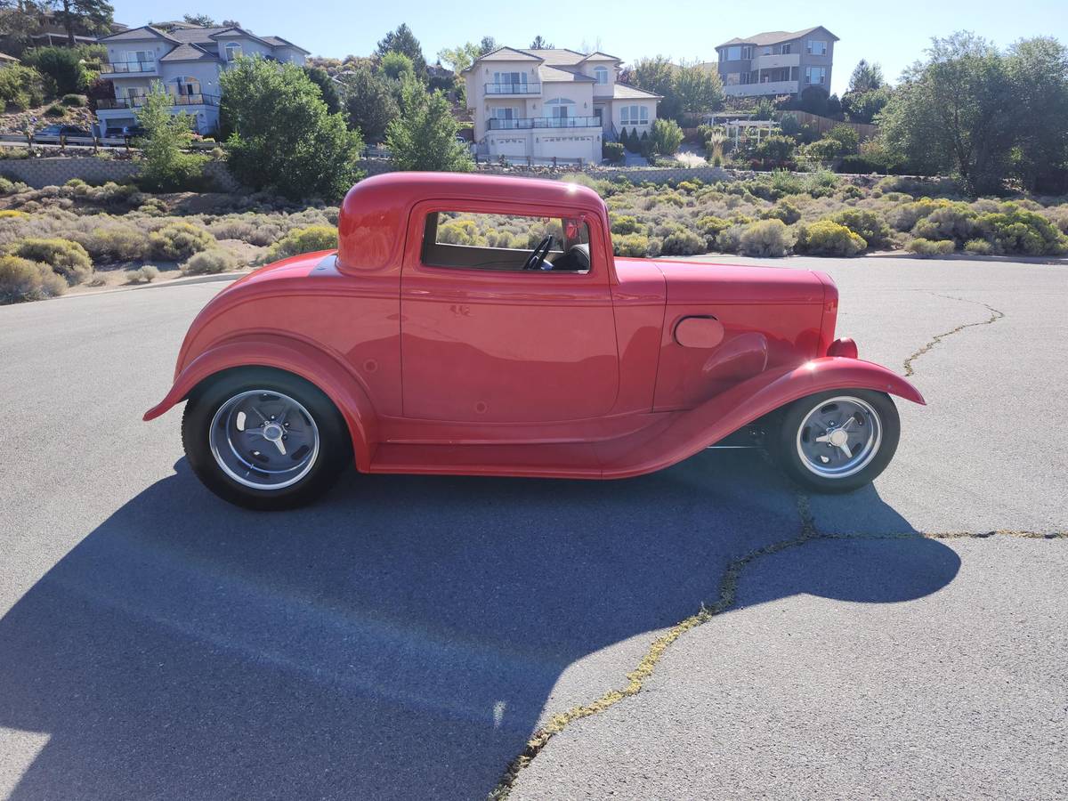Ford-coupe-1932-red-2