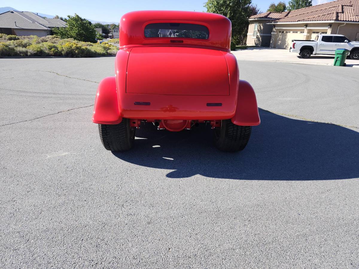Ford-coupe-1932-red-3