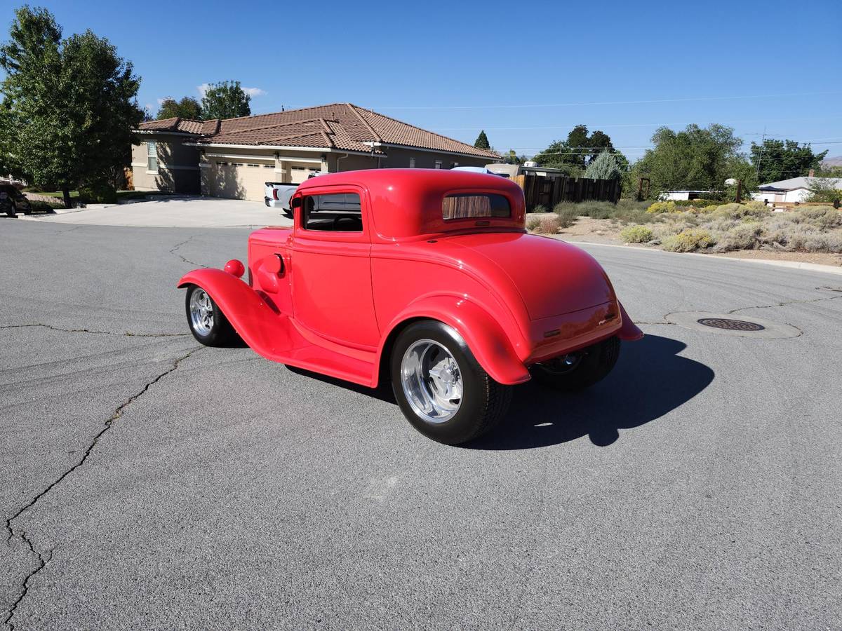 Ford-coupe-1932-red-4