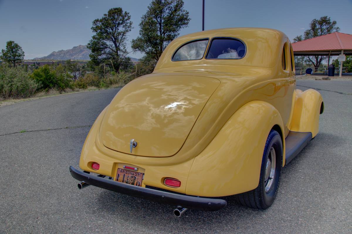 Ford-coupe-1937-yellow-2