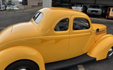 Ford-coupe-1937-yellow-3