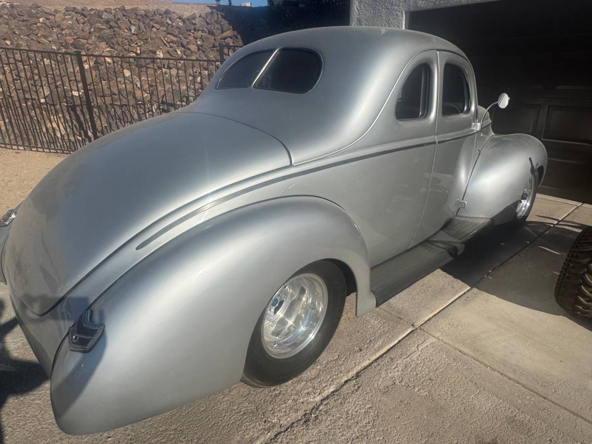Ford-coupe-1940-silver-7