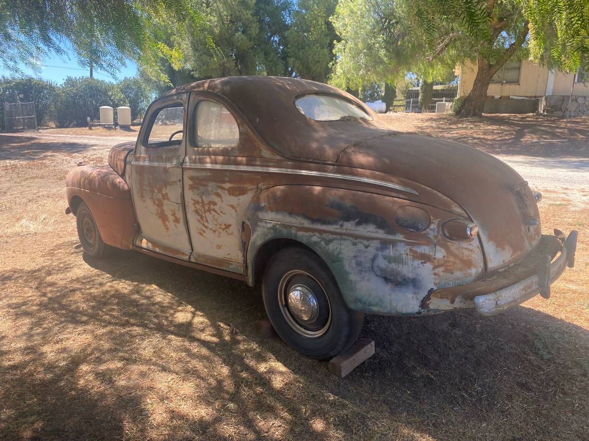 Ford-coupe-1942-custom-5