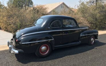Ford-coupe-1947-black-19