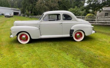Ford-coupe-super-deluxe-1946-grey-1