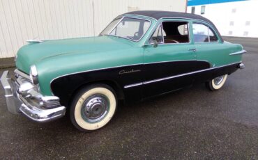 Ford-crestline-1951-green-11
